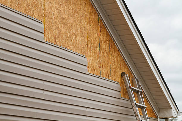 Professional Emergency Siding Repair technician working in Alexander, NC